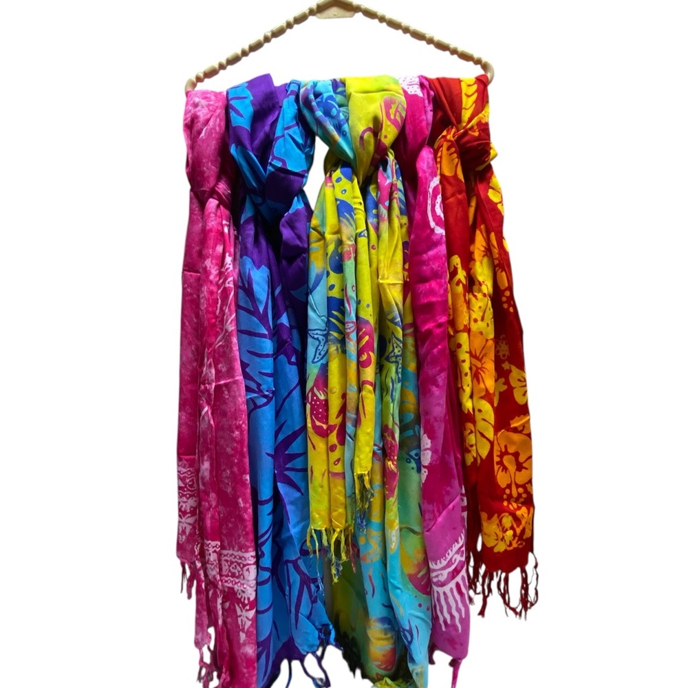 * Sarong bundle of 5 varieties of color size & pattern Vibrant island vibe